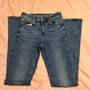 American Eagles Mid-Rise Bootcut Jeans
